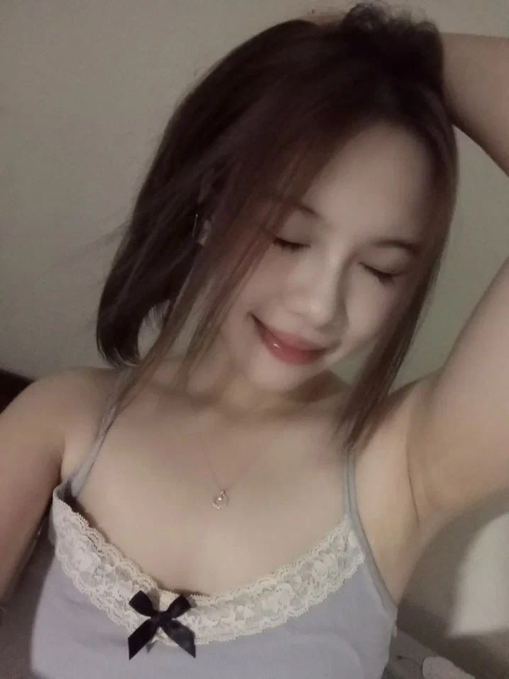 Anh rể không làm thỏa mãn được chị thì... để em!